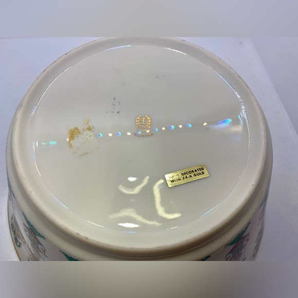 Lenox Lido 24k Gold trim large bowl - Picture 5 of 6